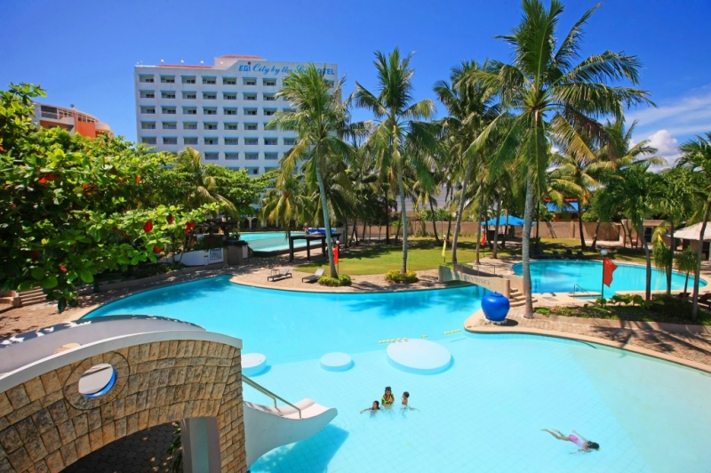 フィリピン留学 Cebu21 - Genius English-Swimming pool-10